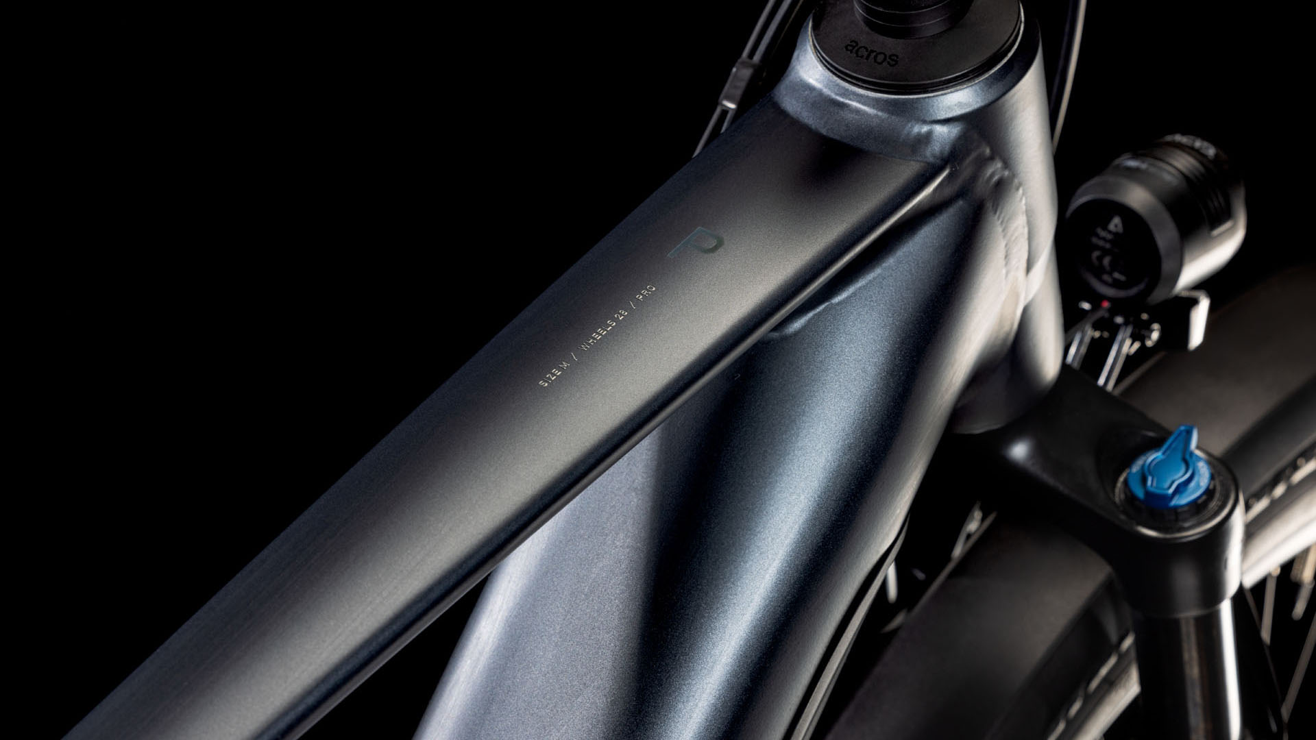 Cube Touring Hybrid Pro 625 metallicgrey´n´chrome  Cube Touring Hybrid Pro 625 metallicgrey´n´chrome