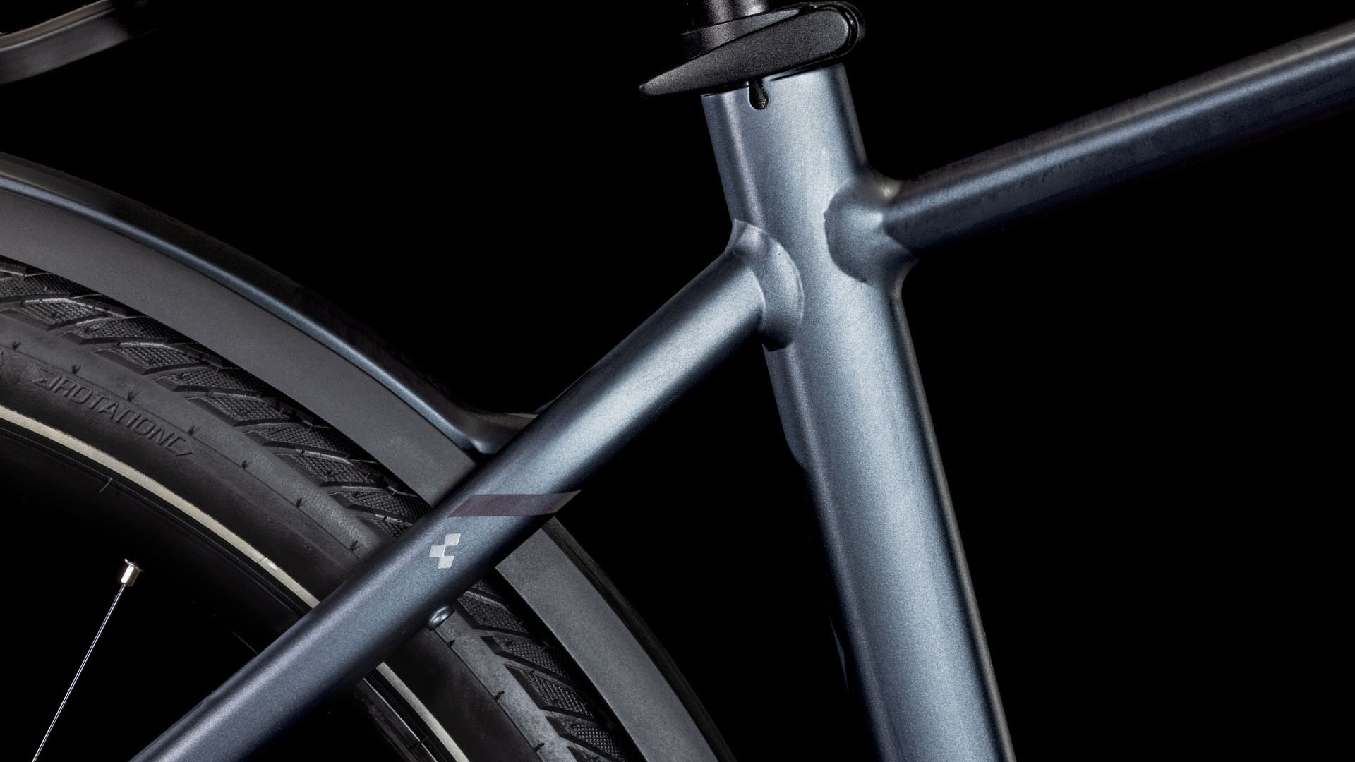 Cube Touring Hybrid Pro 625 metallicgrey´n´chrome  Cube Touring Hybrid Pro 625 metallicgrey´n´chrome