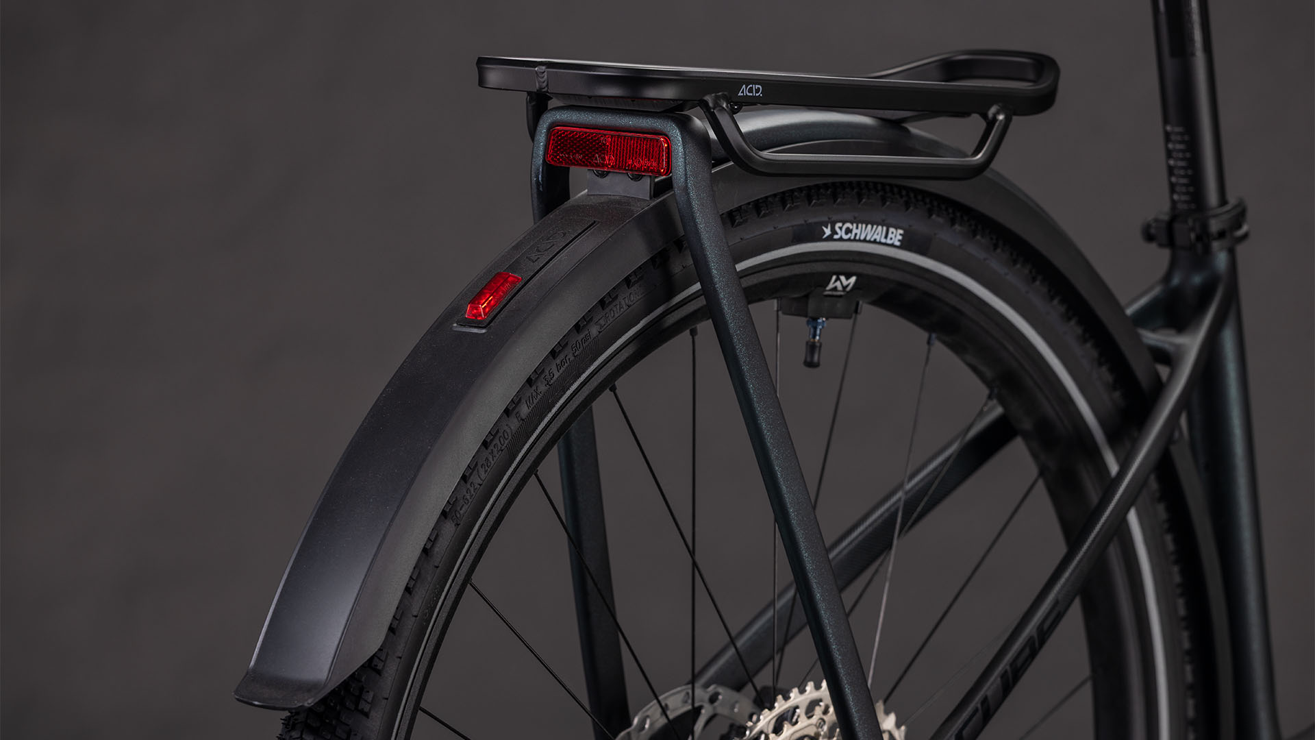 Cube Kathmandu Hybrid C:62 SLX 400X liquidblack´n´bluedust UN3556 Fahrzeug mit Antrieb durch Lithium-Ionen- Batterien. Transport nach SV 388 und 666 ADR. Cube Kathmandu Hybrid C:62 SLX 400X liquidblack´n´bluedust UN3556 Fahrzeug mit Antrieb durch Lithium-Ionen- Batterien. Transport nach SV 388 und 666 ADR.