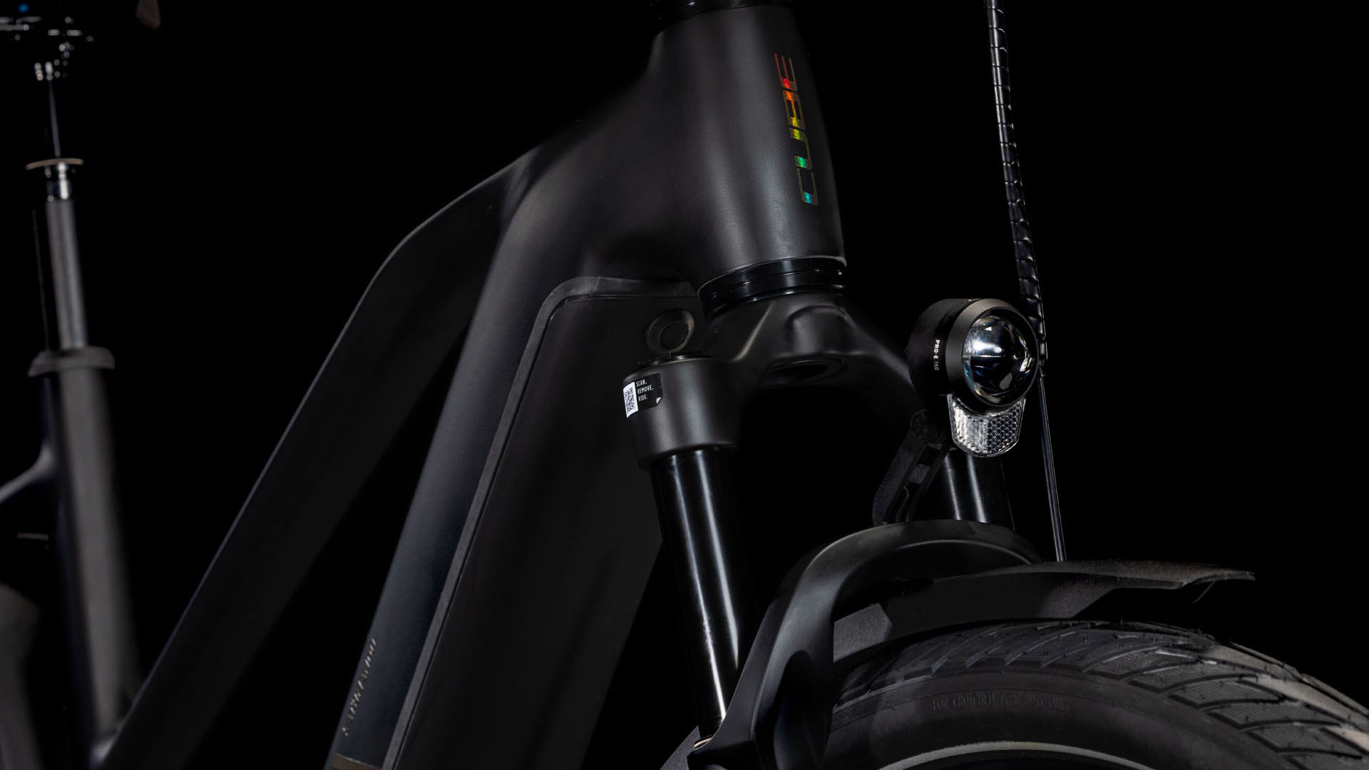 Cube Kathmandu Hybrid EXC 800 black´n´prism  Cube Kathmandu Hybrid EXC 800 black´n´prism