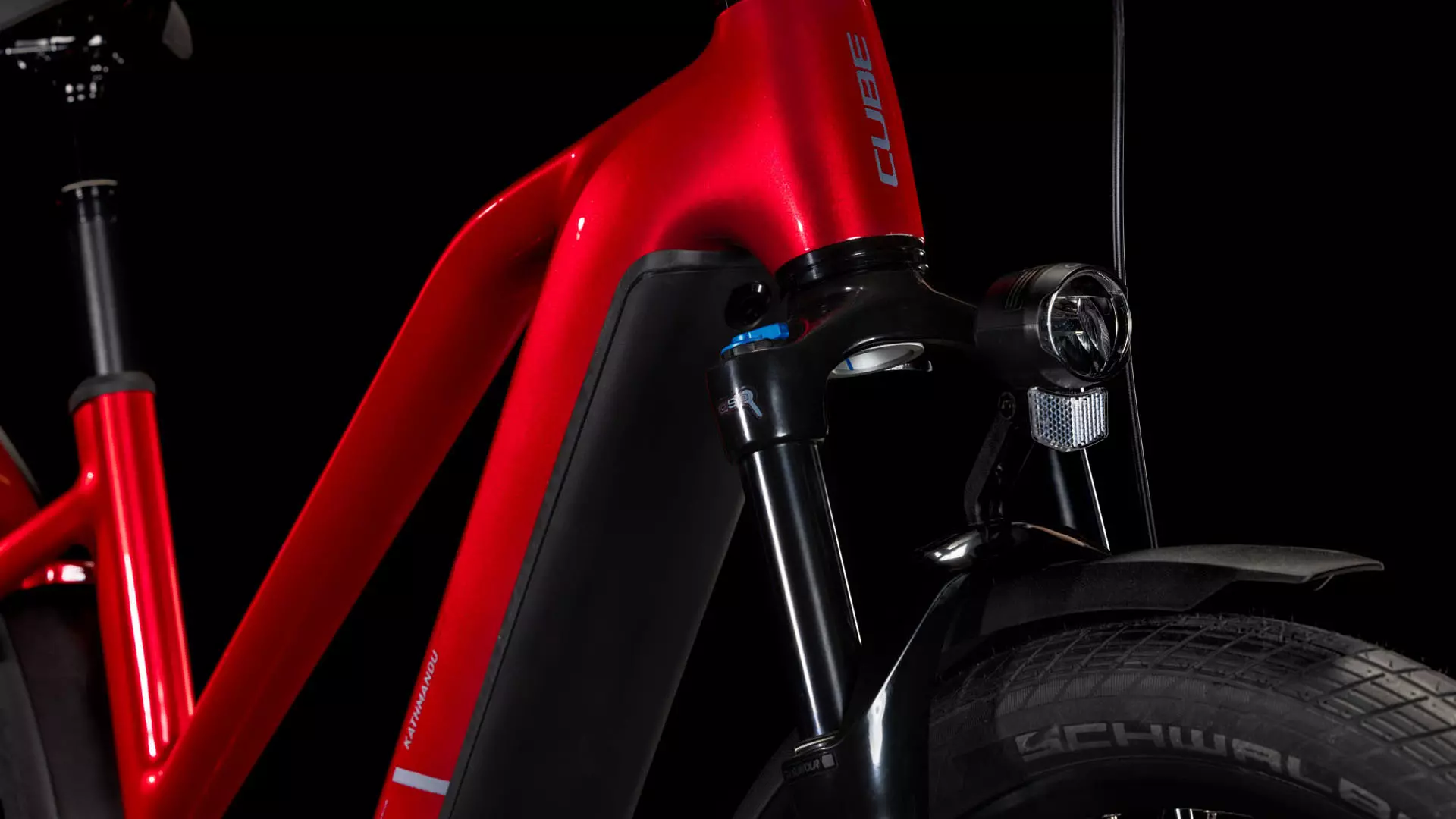 Cube Kathmandu Hybrid Comfort Pro 800 electricred´n´red  Cube Kathmandu Hybrid Comfort Pro 800 electricred´n´red
