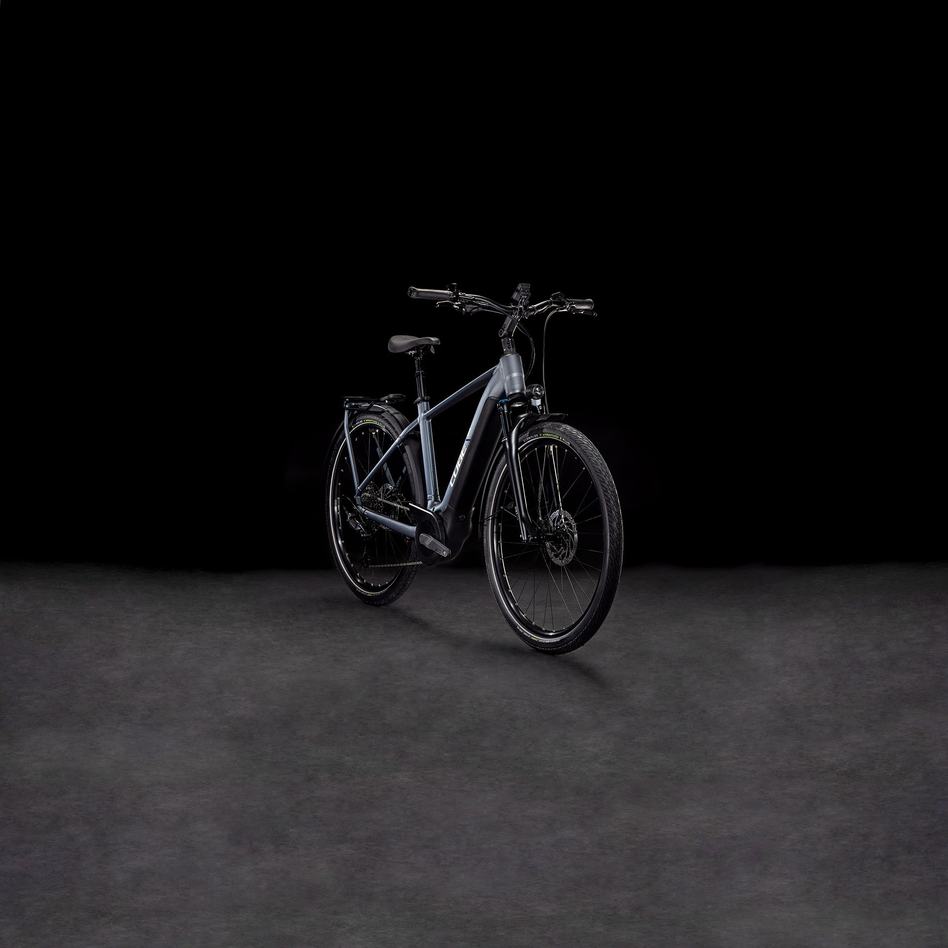 Cube Touring Hybrid Pro 625 metallicgrey´n´chrome  Cube Touring Hybrid Pro 625 metallicgrey´n´chrome