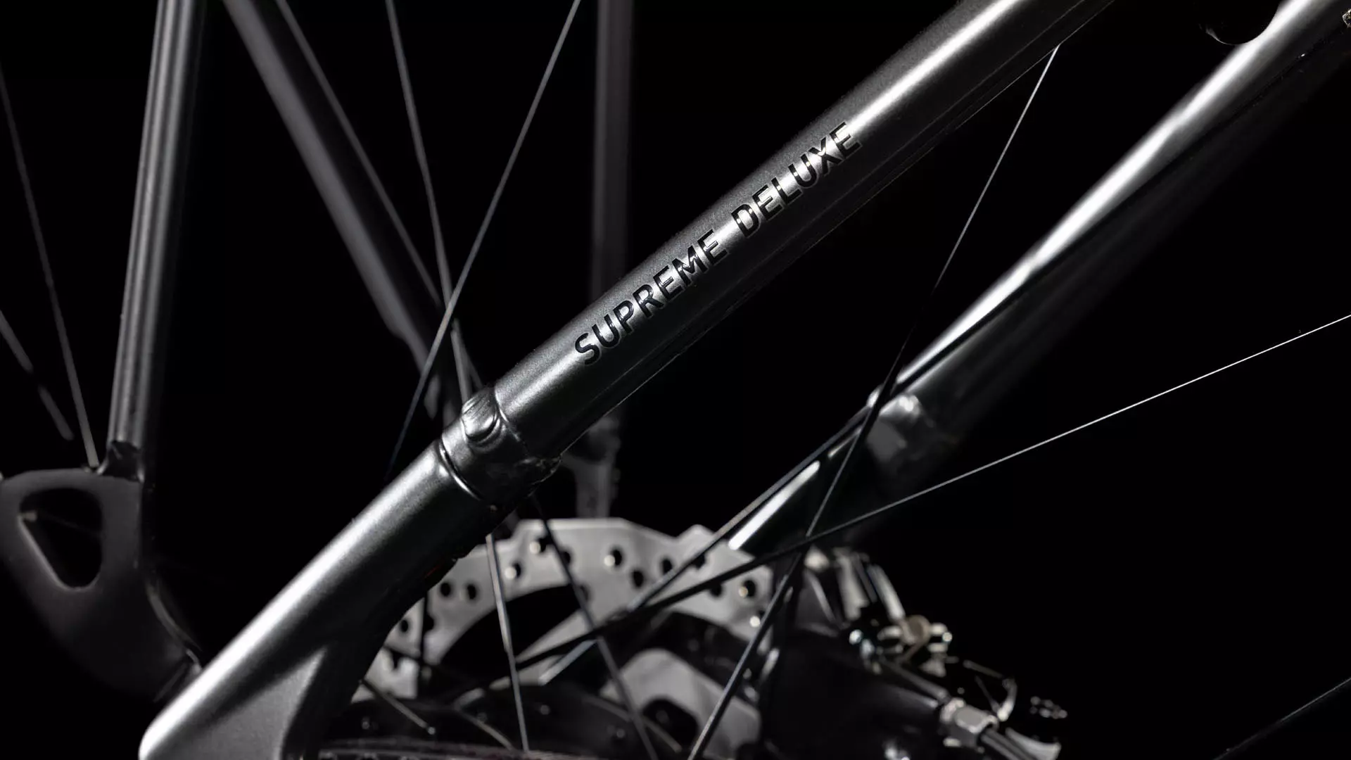 Cube Supreme Hybrid Deluxe ONE 625 slateblack´n´black  Cube Supreme Hybrid Deluxe ONE 625 slateblack´n´black