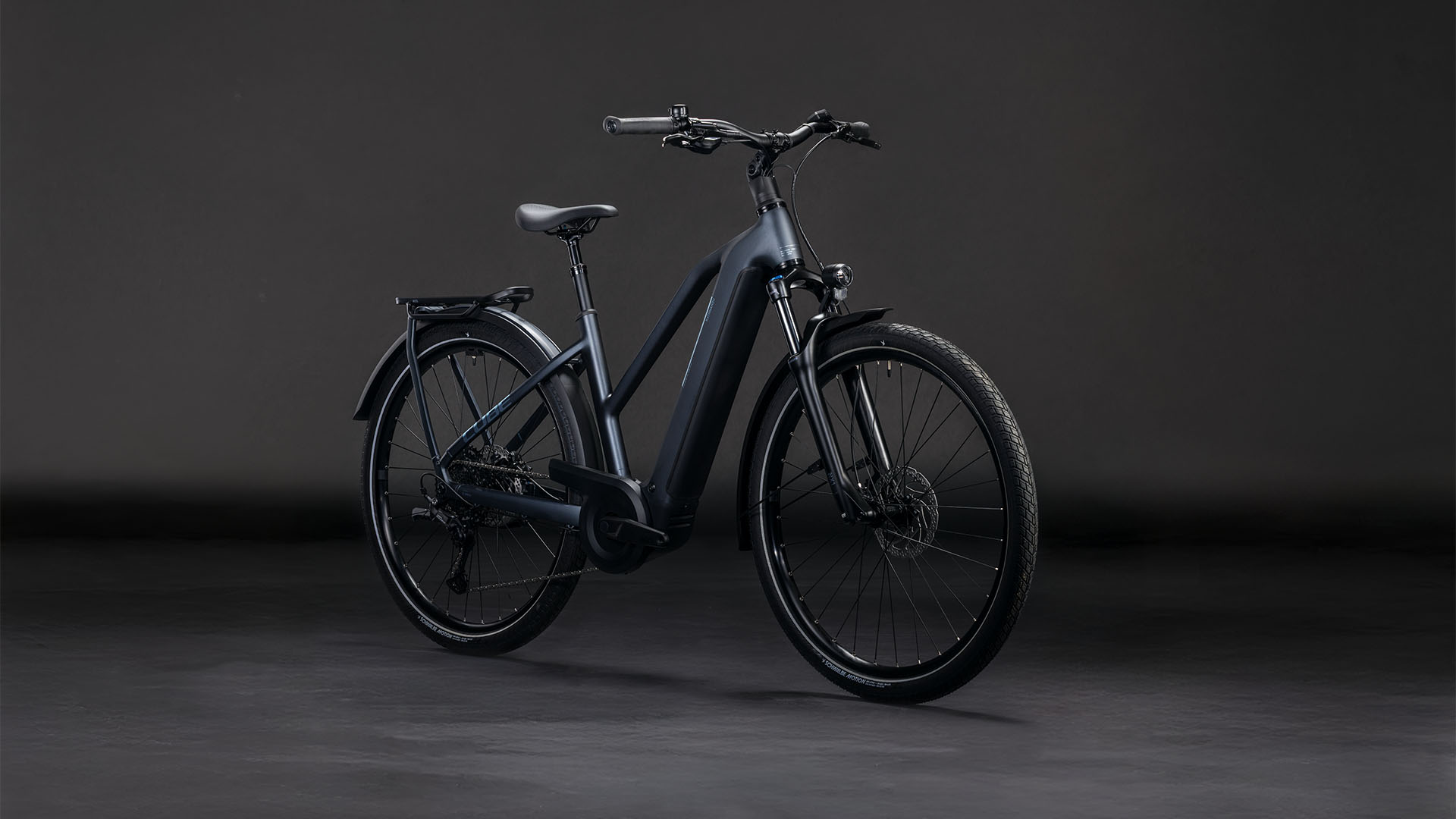 Cube Kathmandu Hybrid ONE 800 metallicgrey´n´grey UN3556 Fahrzeug mit Antrieb durch Lithium-Ionen- Batterien. Transport nach SV 388 und 666 ADR. Cube Kathmandu Hybrid ONE 800 metallicgrey´n´grey UN3556 Fahrzeug mit Antrieb durch Lithium-Ionen- Batterien. Transport nach SV 388 und 666 ADR.