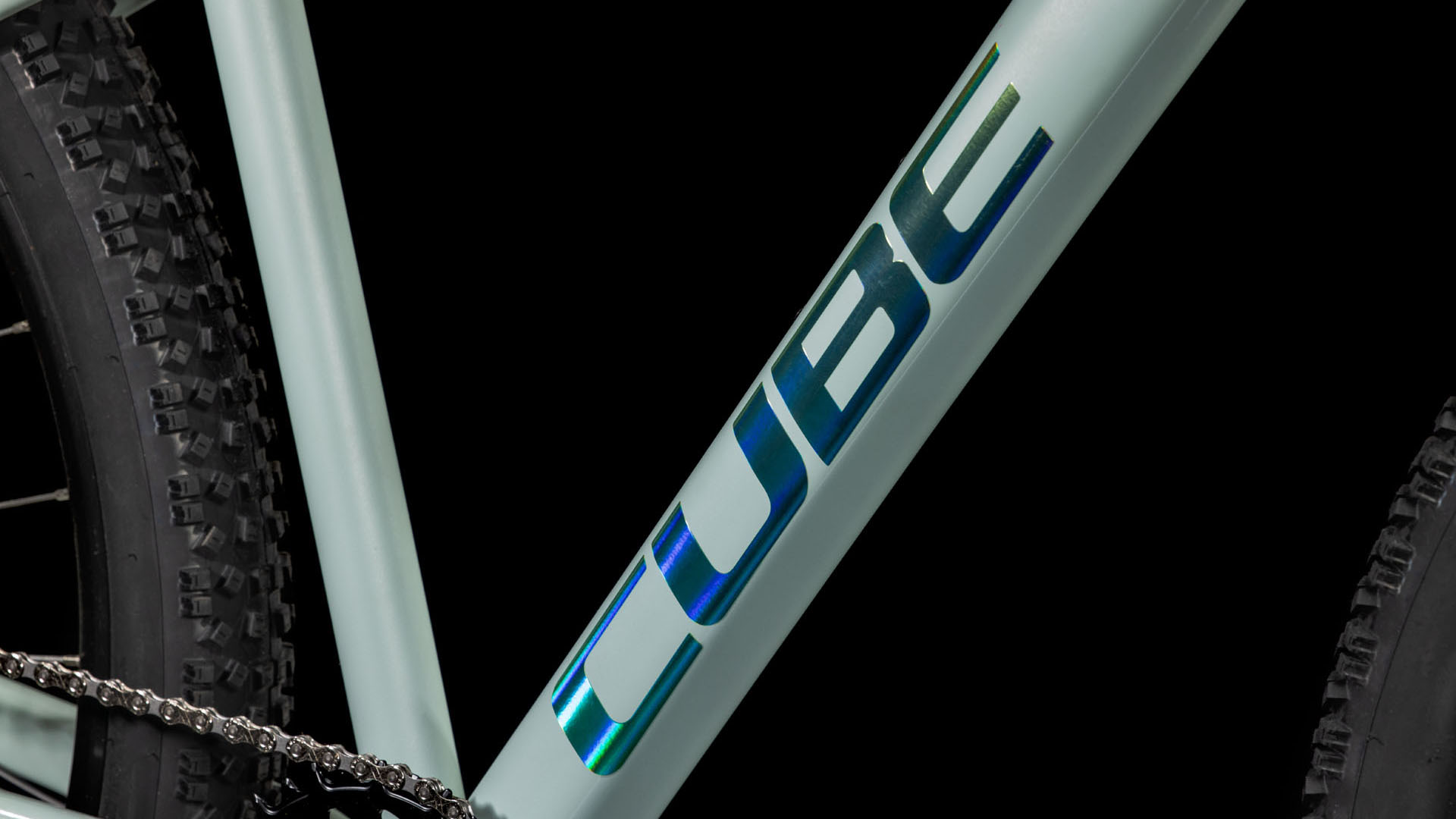 Cube Aim Race frozengrape´n´turmalin   Cube Aim Race frozengrape´n´turmalin