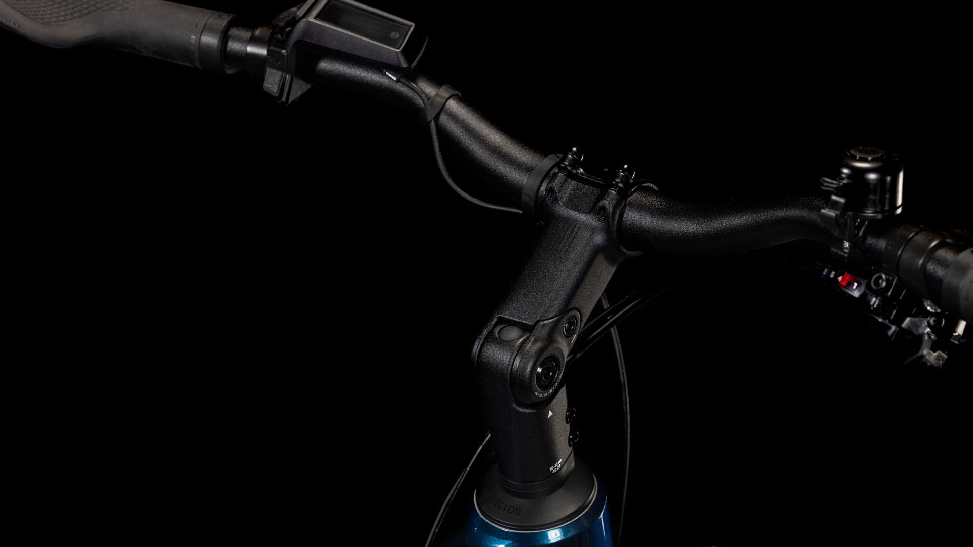 Cube Touring Hybrid ONE 625 deepsea´n´chrome  Cube Touring Hybrid ONE 625 deepsea´n´chrome