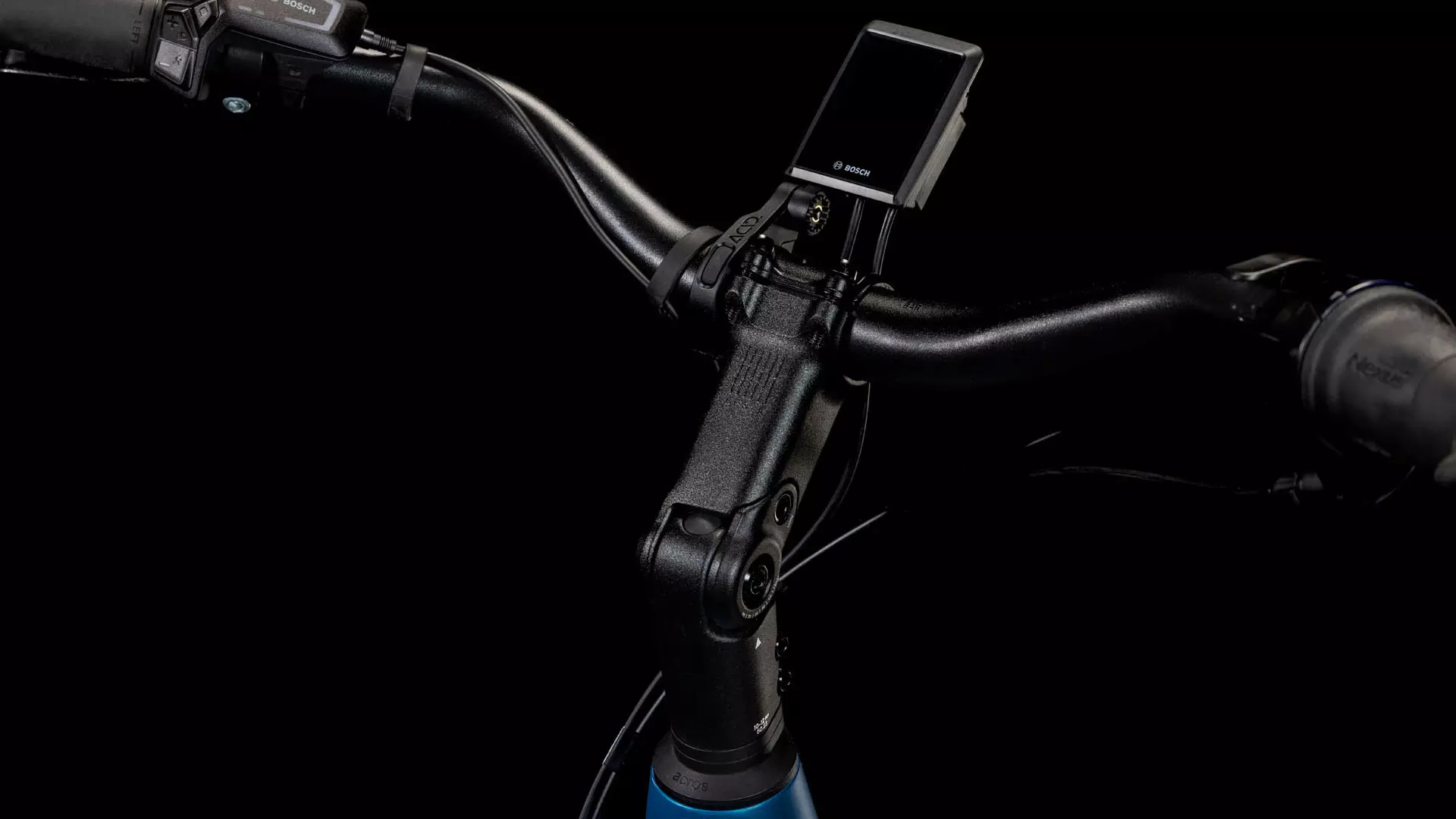 Cube Supreme Hybrid Deluxe ONE 625 electricblue´n´black  Cube Supreme Hybrid Deluxe ONE 625 electricblue´n´black