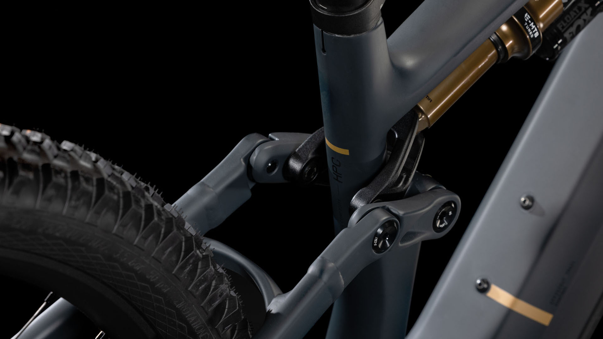 Cube Stereo Hybrid ONE44 HPC AT 800 carbon´n´gold  Cube Stereo Hybrid ONE44 HPC AT 800 carbon´n´gold