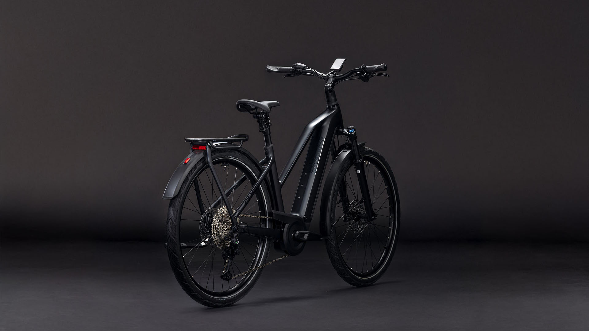 Cube Kathmandu Hybrid Pro 800 coal´n´black UN3556 Fahrzeug mit Antrieb durch Lithium-Ionen- Batterien. Transport nach SV 388 und 666 ADR. Cube Kathmandu Hybrid Pro 800 coal´n´black UN3556 Fahrzeug mit Antrieb durch Lithium-Ionen- Batterien. Transport nach SV 388 und 666 ADR.